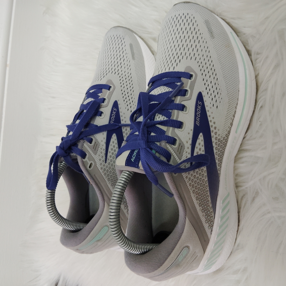 Brooks Women's Gray Running Shoes